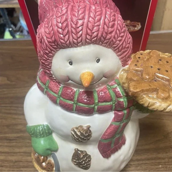 Holiday Time Ceramic Cookie Jar Snowman with Pie‎ Christmas Holiday Decor - Picture 3 of 12